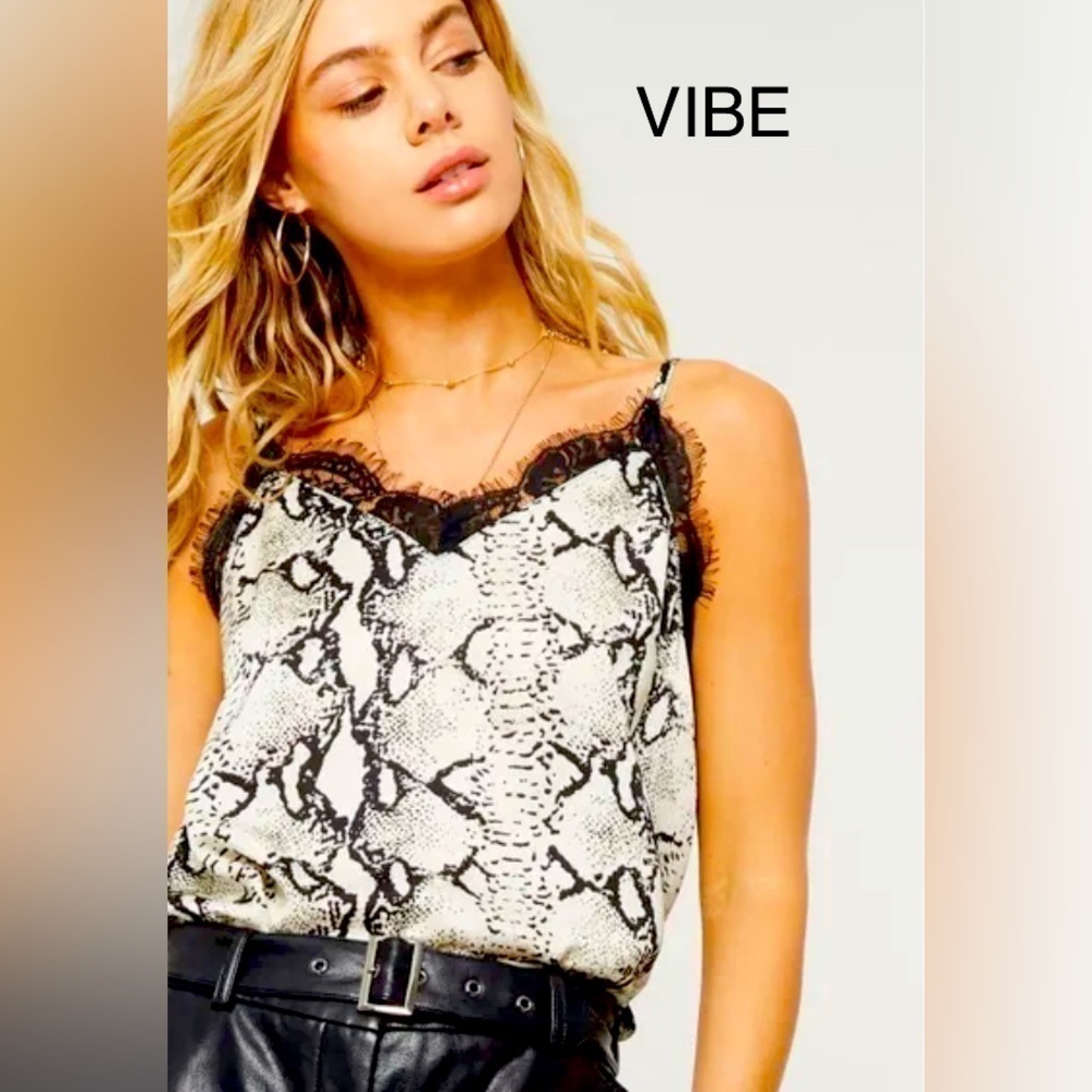 VIBE Sportswear Snakeskin&Lace Tank-size XL, adjustable straps, Silky Soft